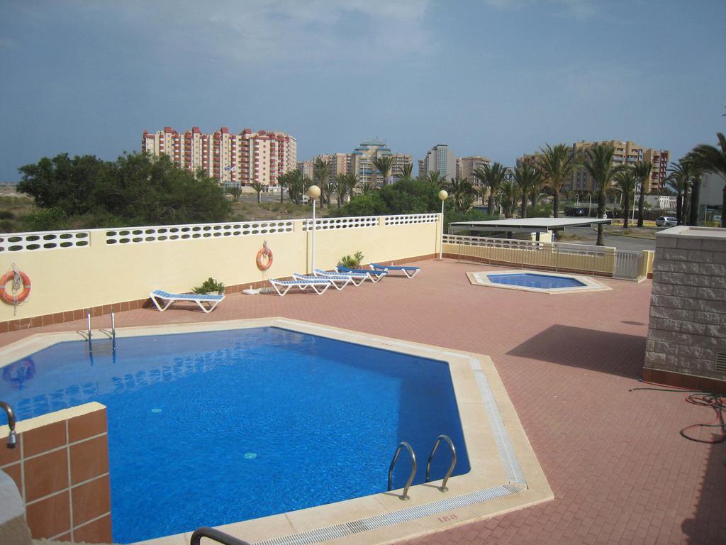 Apartamentos Turisticos Puerto Tomas Maestre Λα Μάνγκα Δελ Μαρ Μενόρ Δωμάτιο φωτογραφία