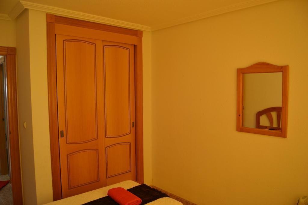 Apartamentos Turisticos Puerto Tomas Maestre Λα Μάνγκα Δελ Μαρ Μενόρ Δωμάτιο φωτογραφία