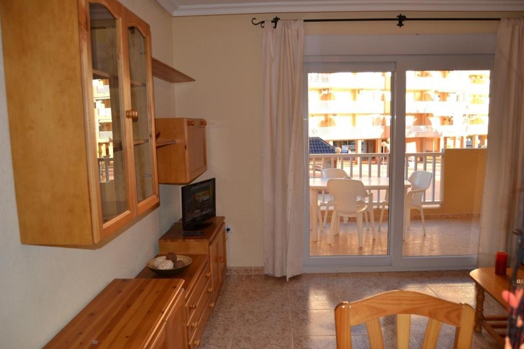 Apartamentos Turisticos Puerto Tomas Maestre Λα Μάνγκα Δελ Μαρ Μενόρ Δωμάτιο φωτογραφία