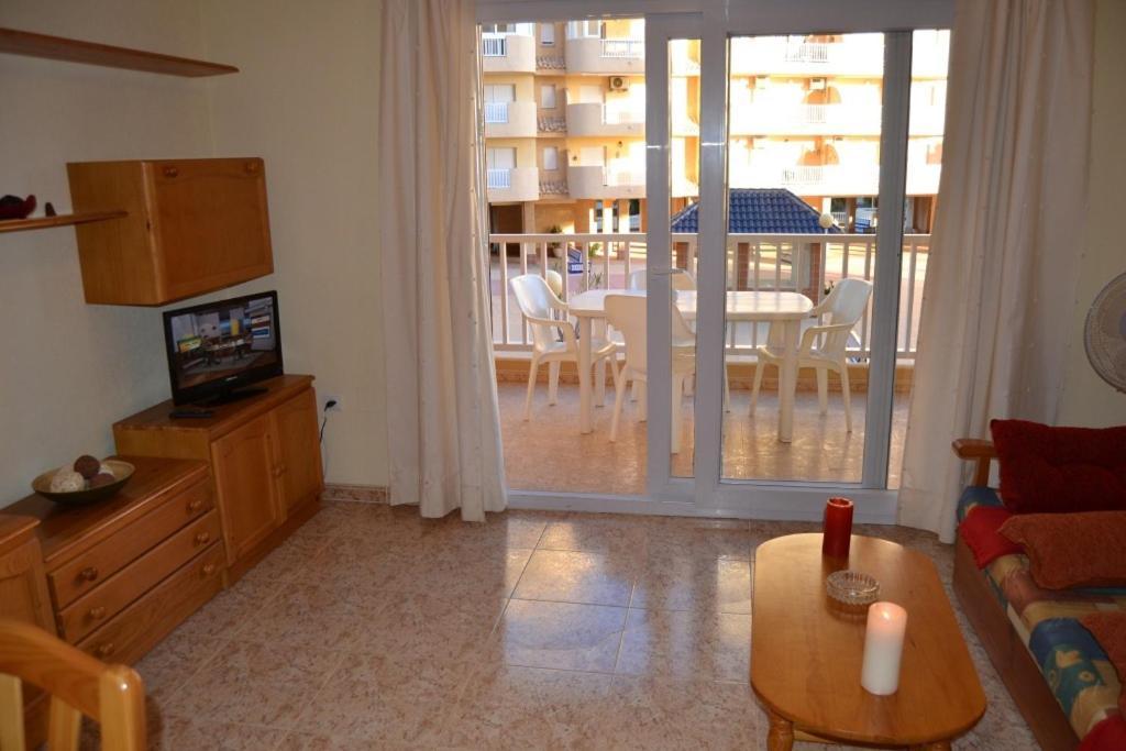 Apartamentos Turisticos Puerto Tomas Maestre Λα Μάνγκα Δελ Μαρ Μενόρ Δωμάτιο φωτογραφία